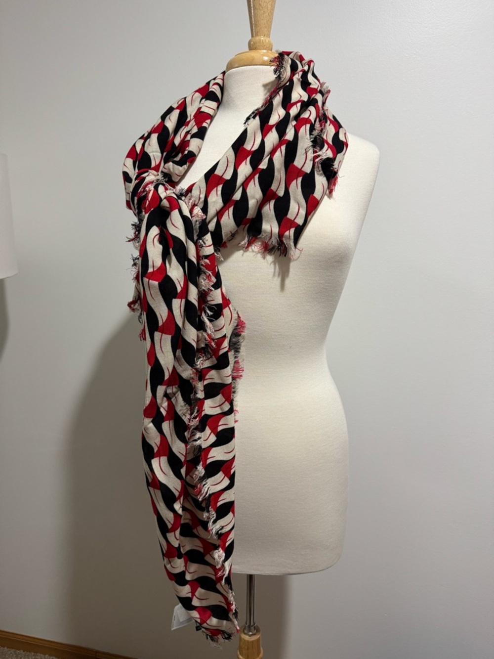 NWT Banana Republic Red Black Cream Patterned Fringed Women's Scarf OS
